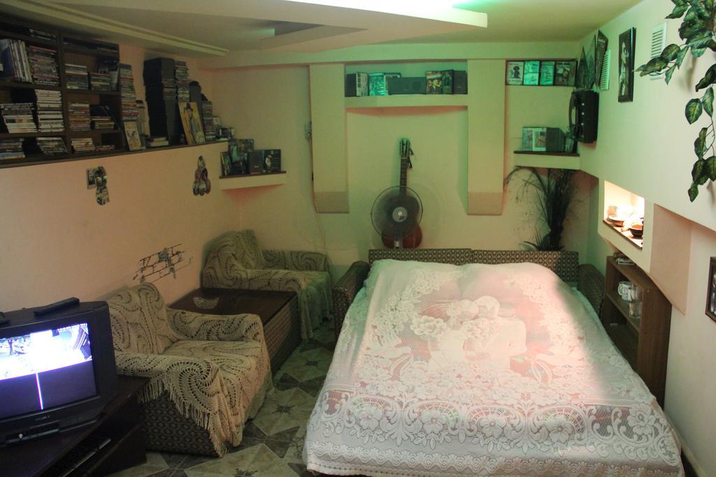 Hostel Retro บาทูมิ ห้อง รูปภาพ