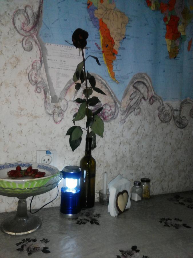 Hostel Retro บาทูมิ ภายนอก รูปภาพ