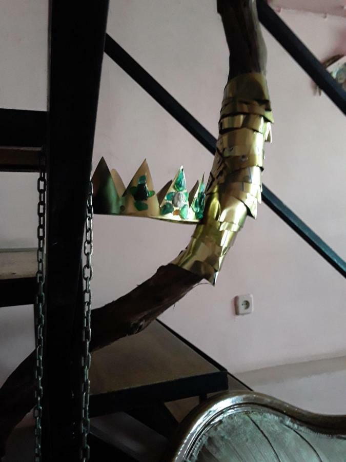 Hostel Retro บาทูมิ ภายนอก รูปภาพ